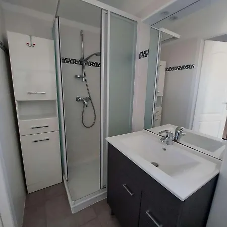Maison Climatisee En Duplex, 2 Chambres, Terrasse, Garage A 250m De La - Fr-1-326-754 Holiday home